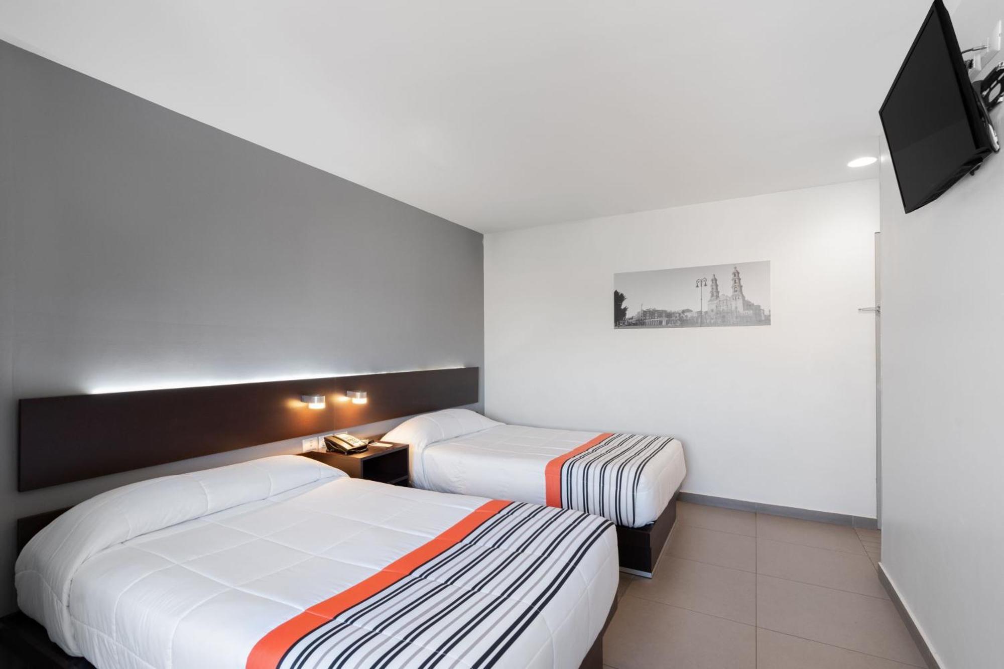City Express Junior By Marriott Aguascalientes Centro Eksteriør bilde