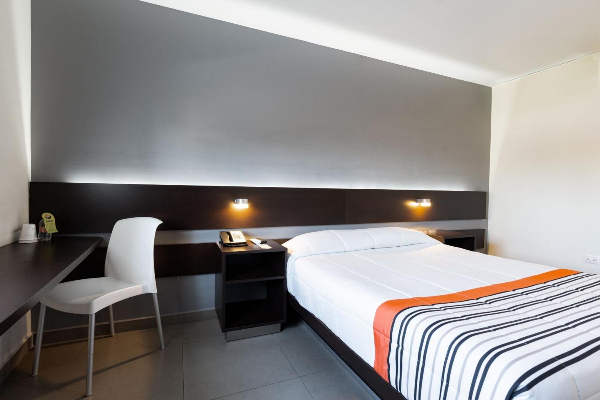 City Express Junior By Marriott Aguascalientes Centro Eksteriør bilde