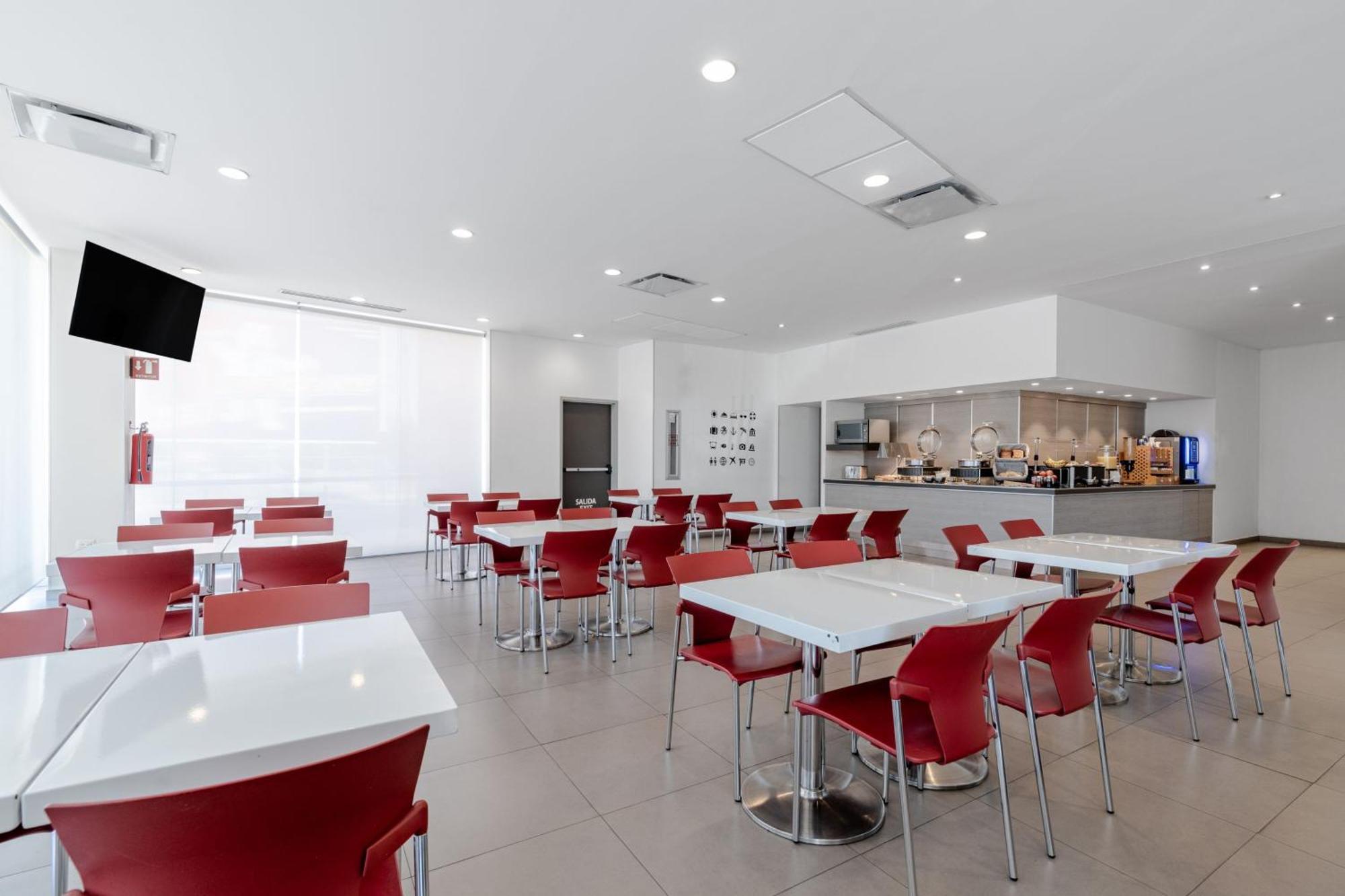 City Express Junior By Marriott Aguascalientes Centro Eksteriør bilde