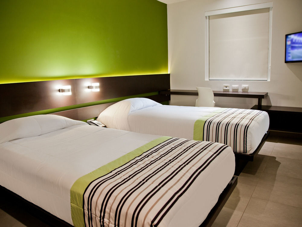 City Express Junior By Marriott Aguascalientes Centro Eksteriør bilde
